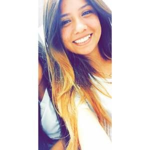 Meet your Posher, Mayra